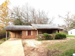 605 S Fair St, Crockett, TX 75835