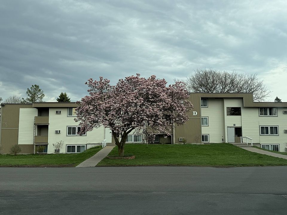 1st image of 10 Cedarwood Blvd #6380663