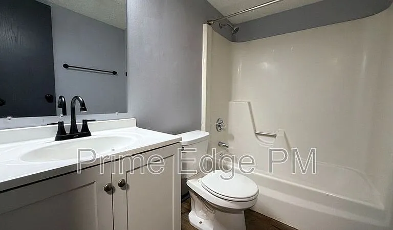 2343 B St #9 — Photo 17