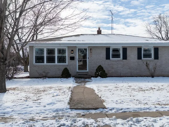1617 W 9th Ave, Oshkosh, WI 54902