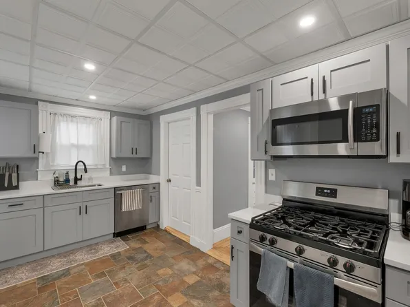 74 Charles Street #2 aka A, Rochester, NH 03867
