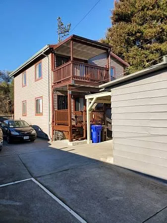 825 Humboldt St #B — Photo 2