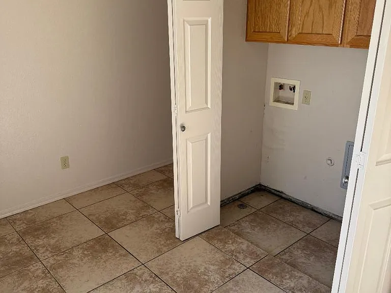 Unit Photo