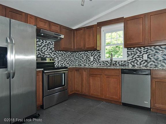 3rd image of 141 Ortoleva Dr
