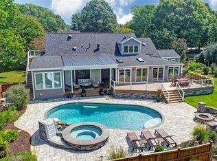 8016 Rising Meadow Rd, Charlotte, NC 28277