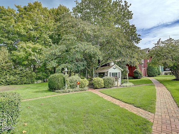 3rd image of 2740 Cochran Ave
