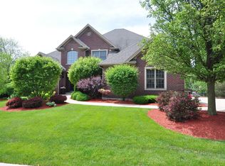 745 John Ct, Lake Zurich, IL 60047