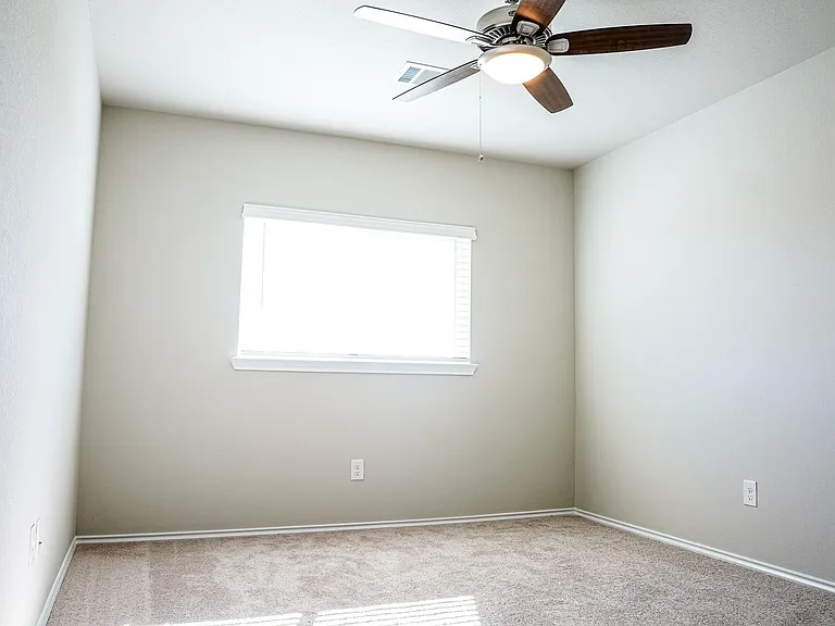 15810 Perthshire Creek Dr — Photo 20