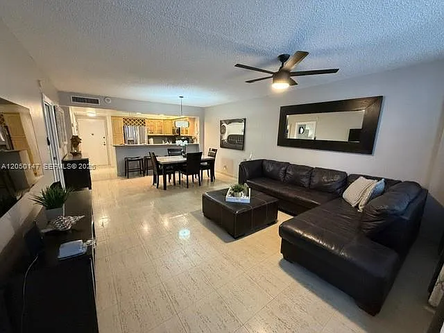 3725 S Ocean Dr #605 — Photo 5