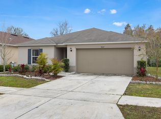 9227 Freedom Hill Dr, Seffner, FL 33584