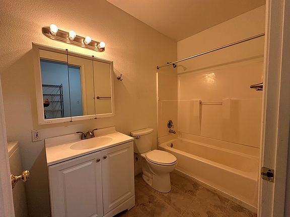 5th image of 8074 Maple Ave SE #2