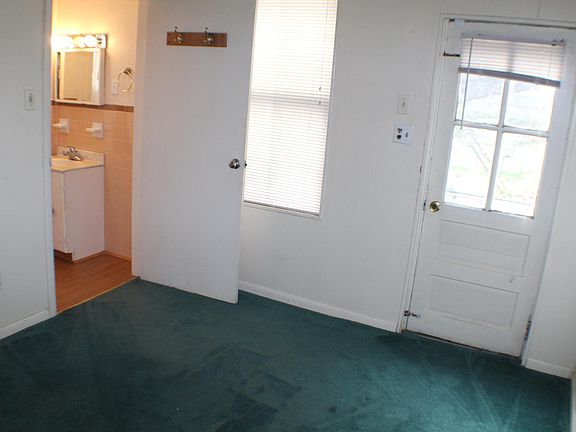 5th image of 4144 Freeland Ave #1