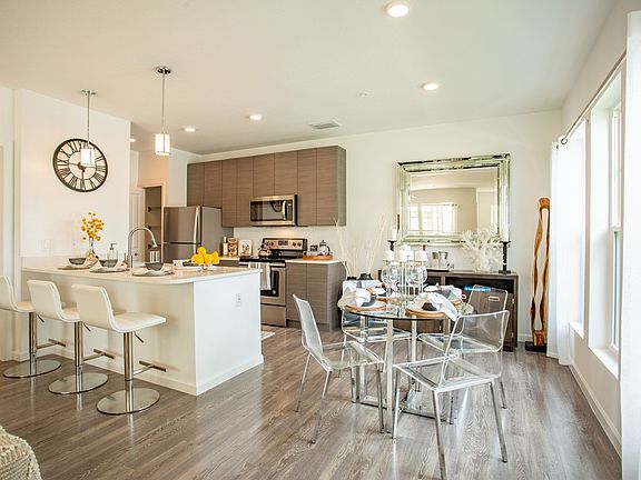 4th image of 2136 S Branch Blvd #8101