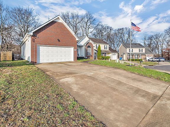 3rd image of 2708 Arthurs Ct