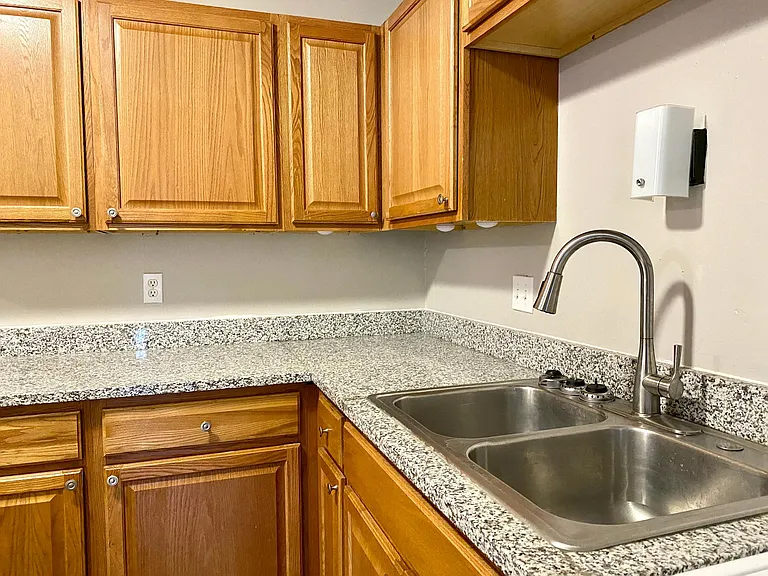 622 Oakwood Ave — Photo 14
