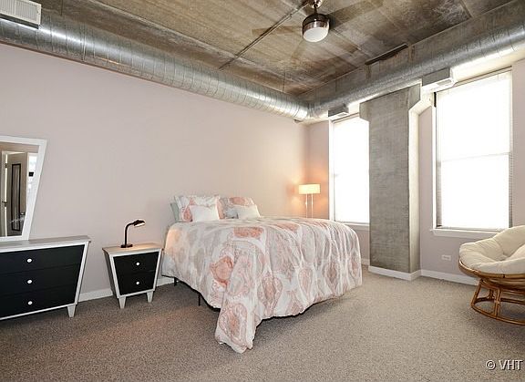 5th image of 1635 W Belmont Ave APT 501