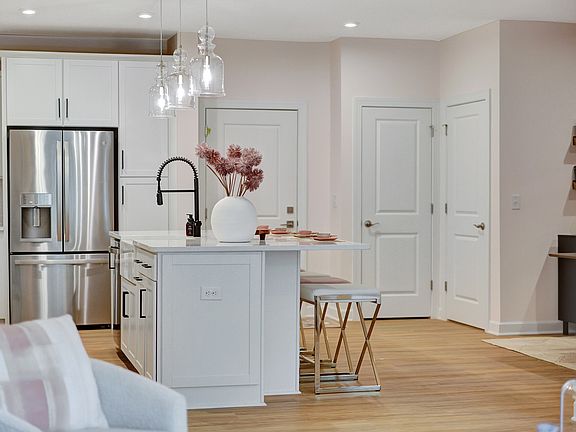 Luminous pendant lighting