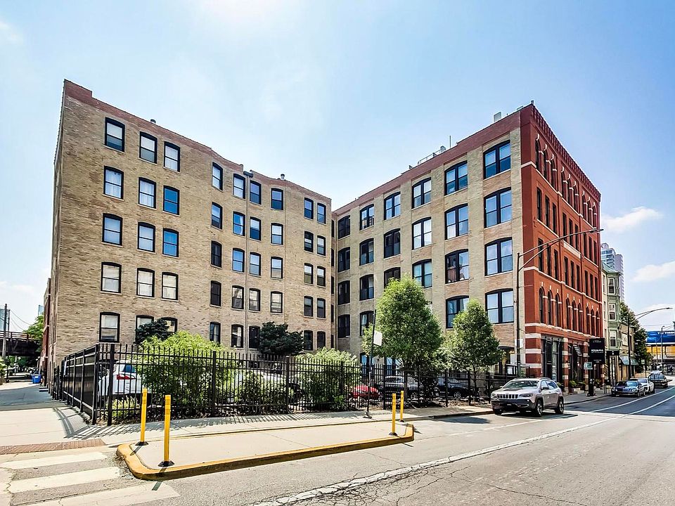 1st image of 525 N Halsted St Unit 203