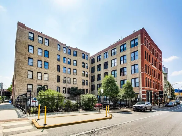 525 N Halsted St Unit 203, Chicago, IL 60642