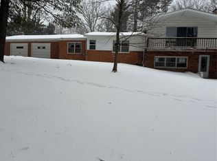 4662 N Lapeer Rd, Columbiaville, MI 48421