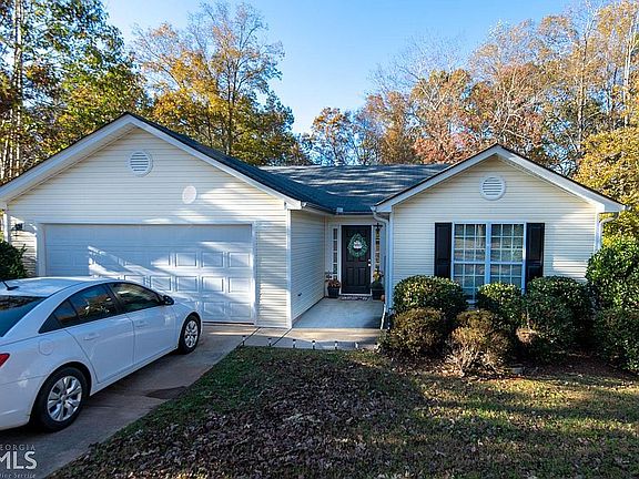 3rd image of 341 Ivy Hills Cir