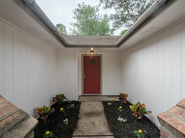 6626 Coachgate Dr, Spring, TX 77373