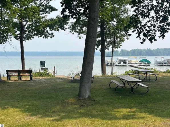 10379 Diamond Park Rd, Interlochen, MI 49643