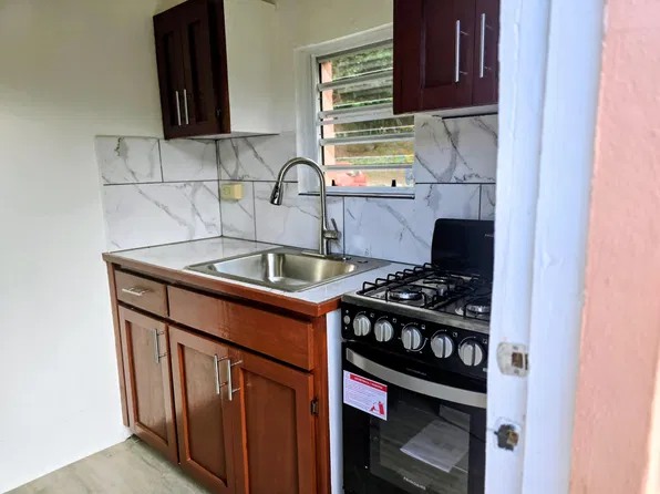4 Hospital St Unit B, Christiansted, VI 00820