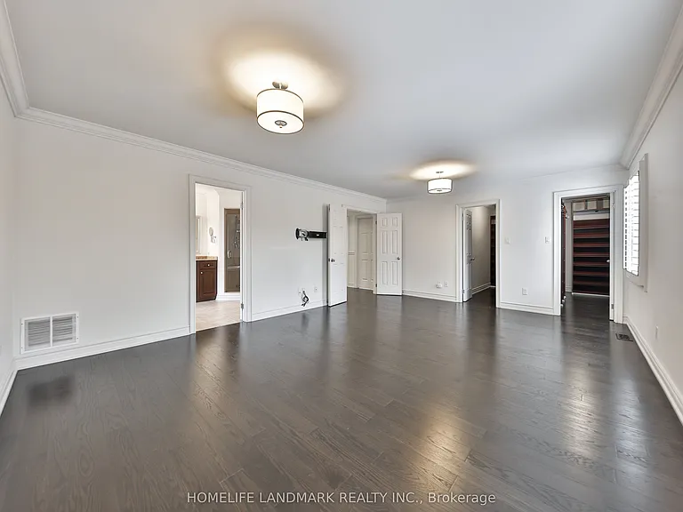 112 Kingsway Cres — Photo 24