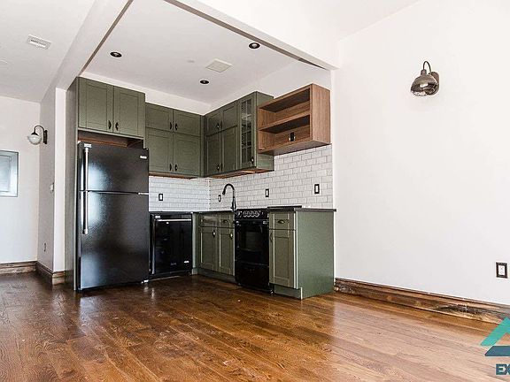 2nd image of 871 Grand St Floor 4