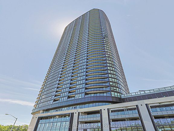 2nd image of 585 Bloor St E #821