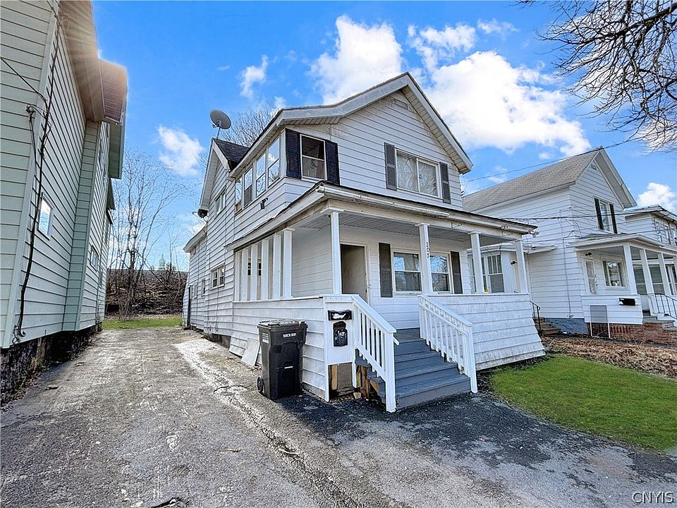1st image of 207 Lakeview Ave