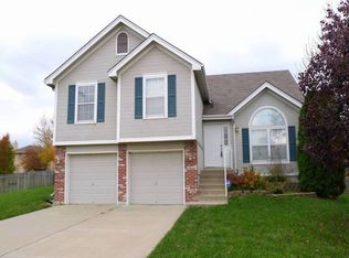 300 NE 103rd St, Kansas City, MO 64155