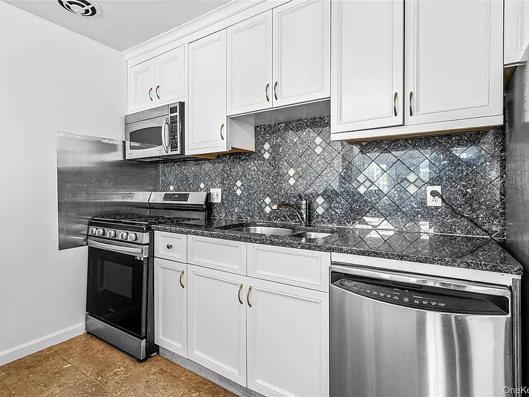 5 Wyndover Woods Ln #23 — Photo 14