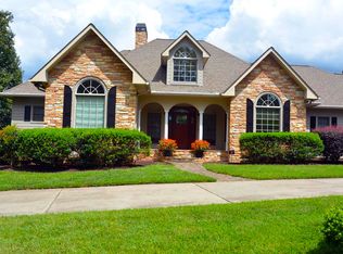 100 Harbour Cove Dr, Hayesville, NC 28904