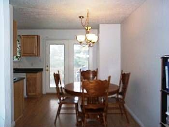 2nd image of 1649 W 1920 N