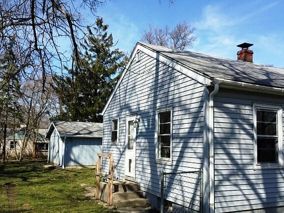 2nd image of 3201 9th St