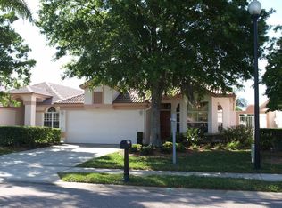 1067 Dartford Dr, Tarpon Springs, FL 34688