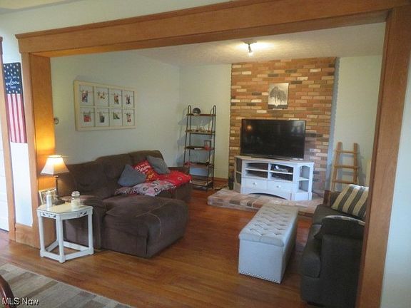 5th image of 1253 N Mantua St