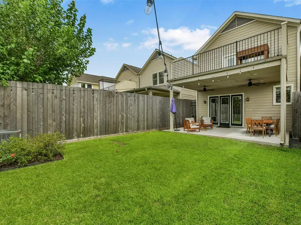 652 E 6th 1/2 St, Houston, TX 77007