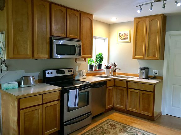 3rd image of 11805 NE 26th Ave