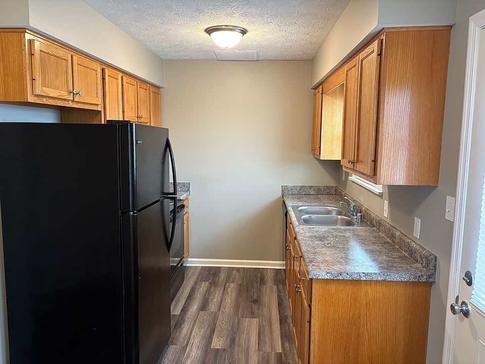 1st image of 109 Woods Trl #3