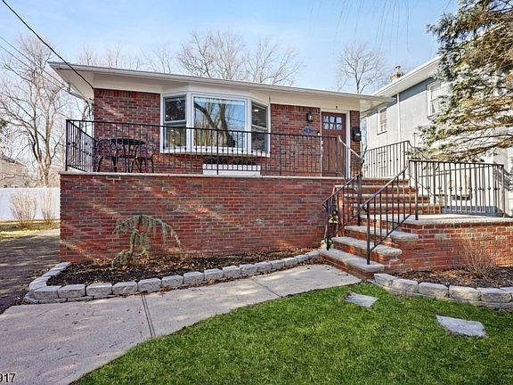 2nd image of 5 Henley Ave