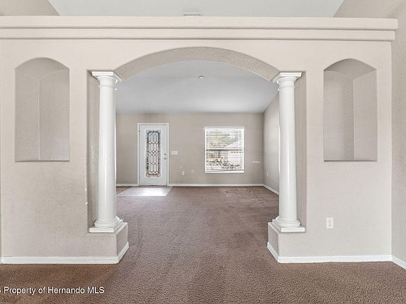 5th image of 11428 Pelican Ave