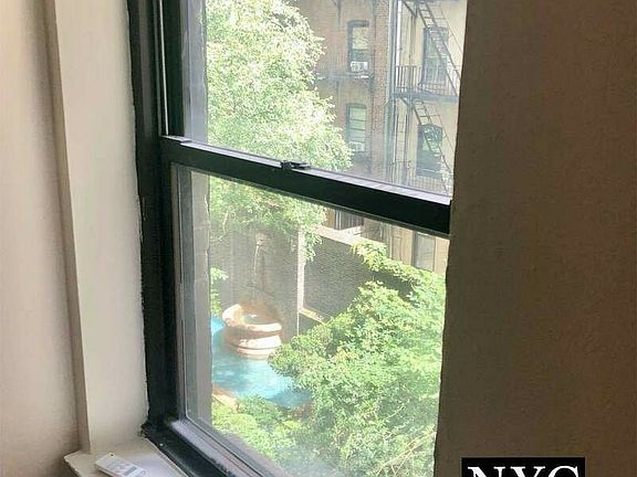 4th image of 345 E 72nd St APT 3C