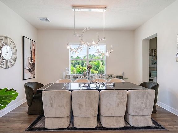 5th image of 8059 Leaf Grove Cir