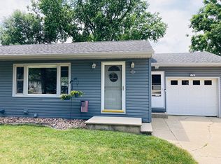 229 9th Ave SE, Le Mars, IA 51031