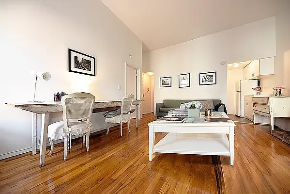 228 W 15th St #4A — Photo 6