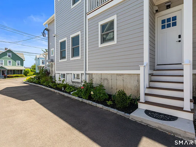 11 Quintard Ave #1 — Photo 18