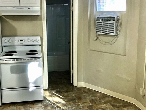 4th image of 815 N 13th St #7c09d22cb